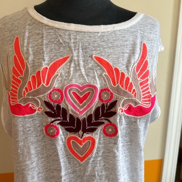 Free People Criss cross tie back doves top . - Picture 5 of 6